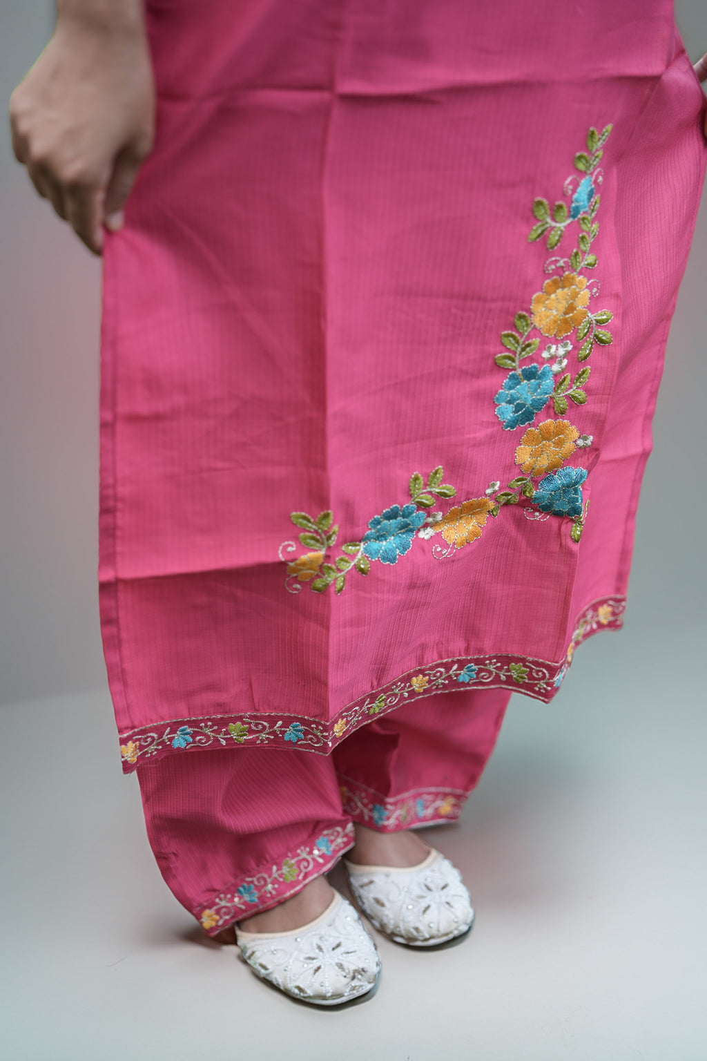 Pink Floral Embroidered Kurti Pant Set with Woven Dupatta - Zamkudi