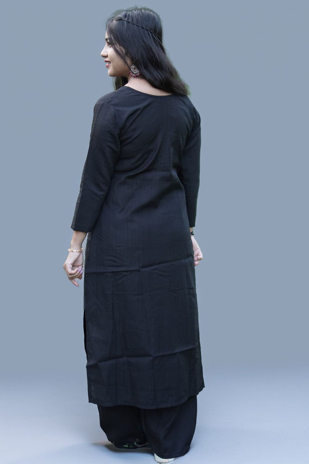 Black Floral Embroidery Kurti Pant Set with Dupatta Online | Zamkudi