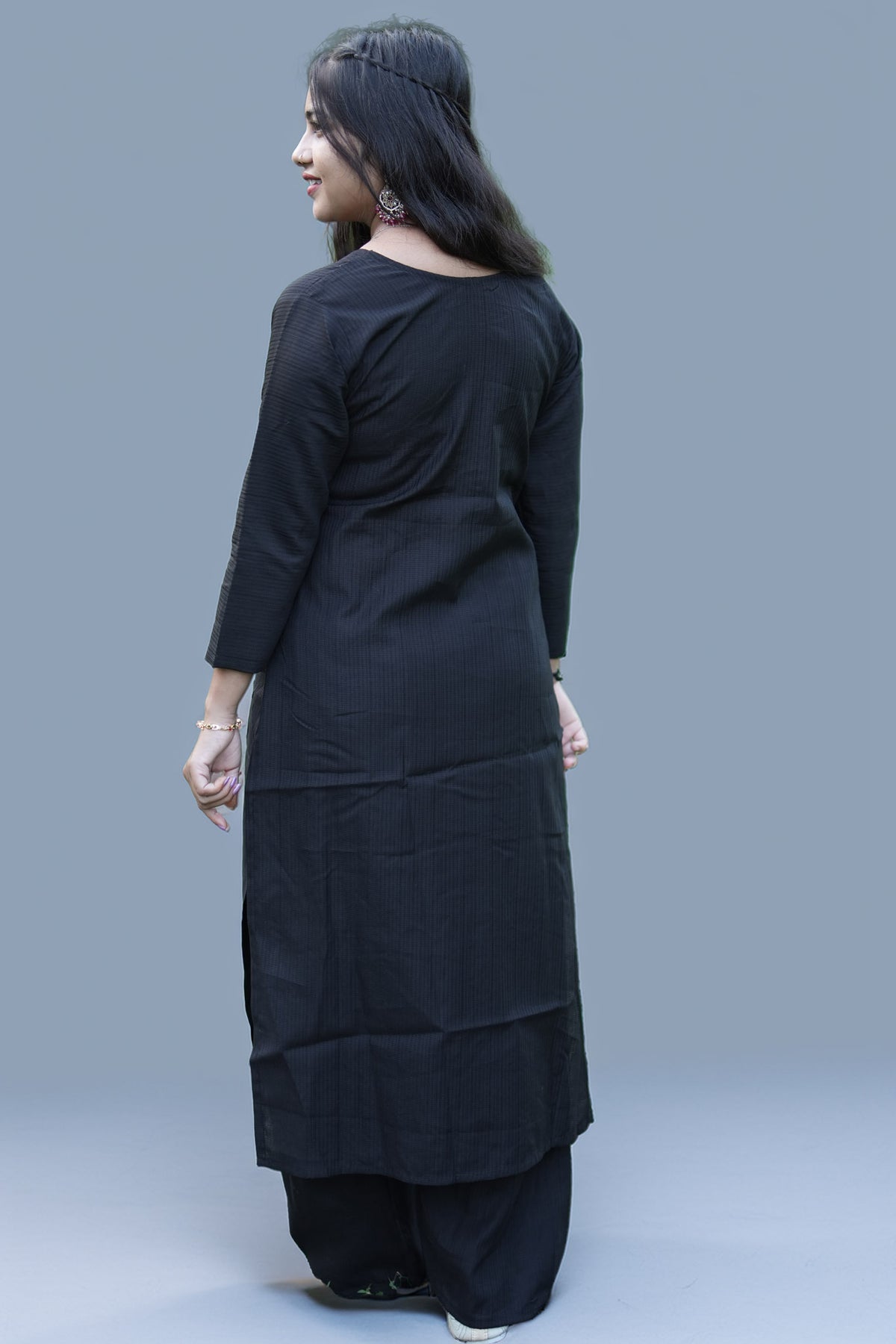 Black Floral Embroidery Kurti Pant Set with Dupatta Online | Zamkudi